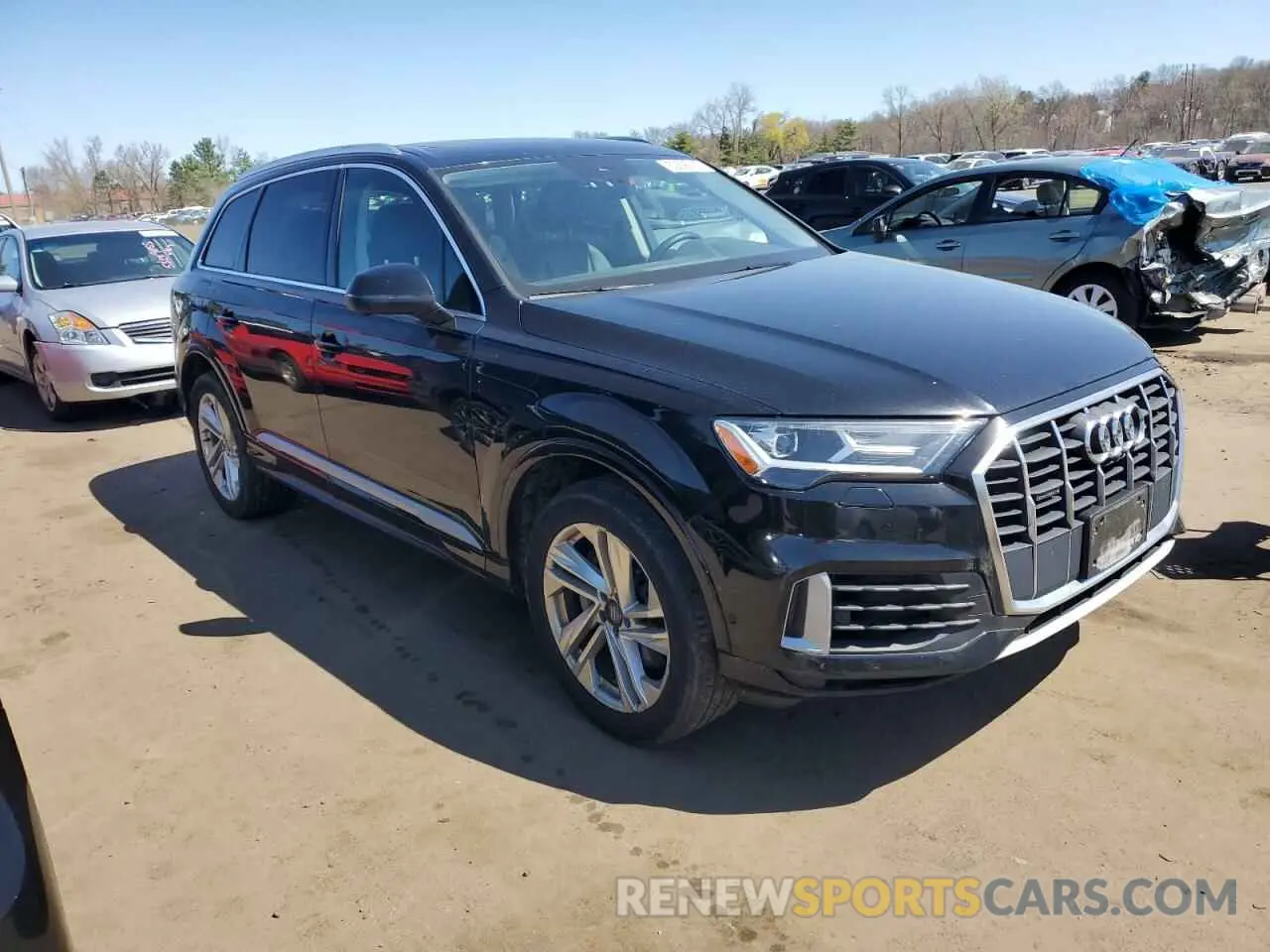 4 Photograph of a damaged car WA1LXAF73LD003064 AUDI Q7 2020