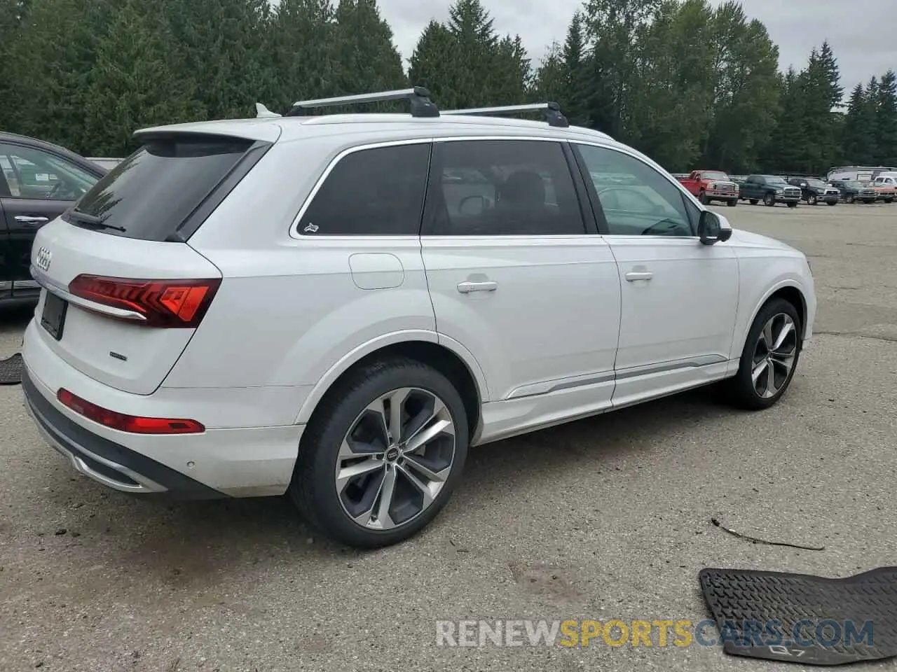 3 Photograph of a damaged car WA1LXAF73LD012623 AUDI Q7 2020