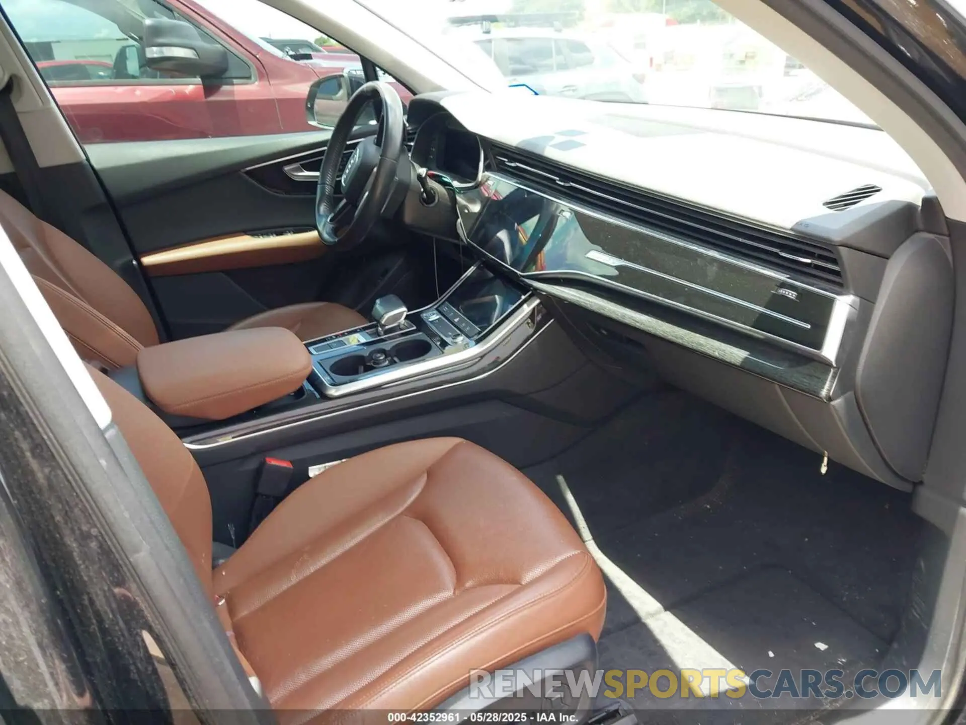 5 Photograph of a damaged car WA1LXAF74LD006068 AUDI Q7 2020