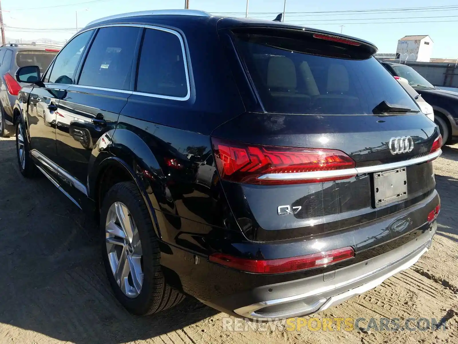 3 Photograph of a damaged car WA1LXAF75LD002983 AUDI Q7 2020