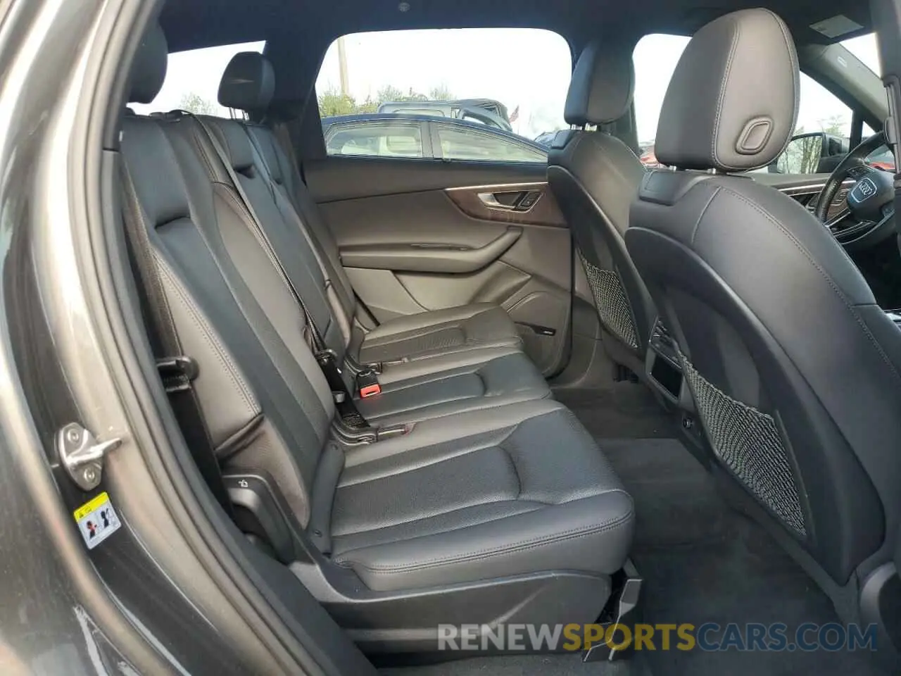 11 Photograph of a damaged car WA1LXAF75LD003051 AUDI Q7 2020