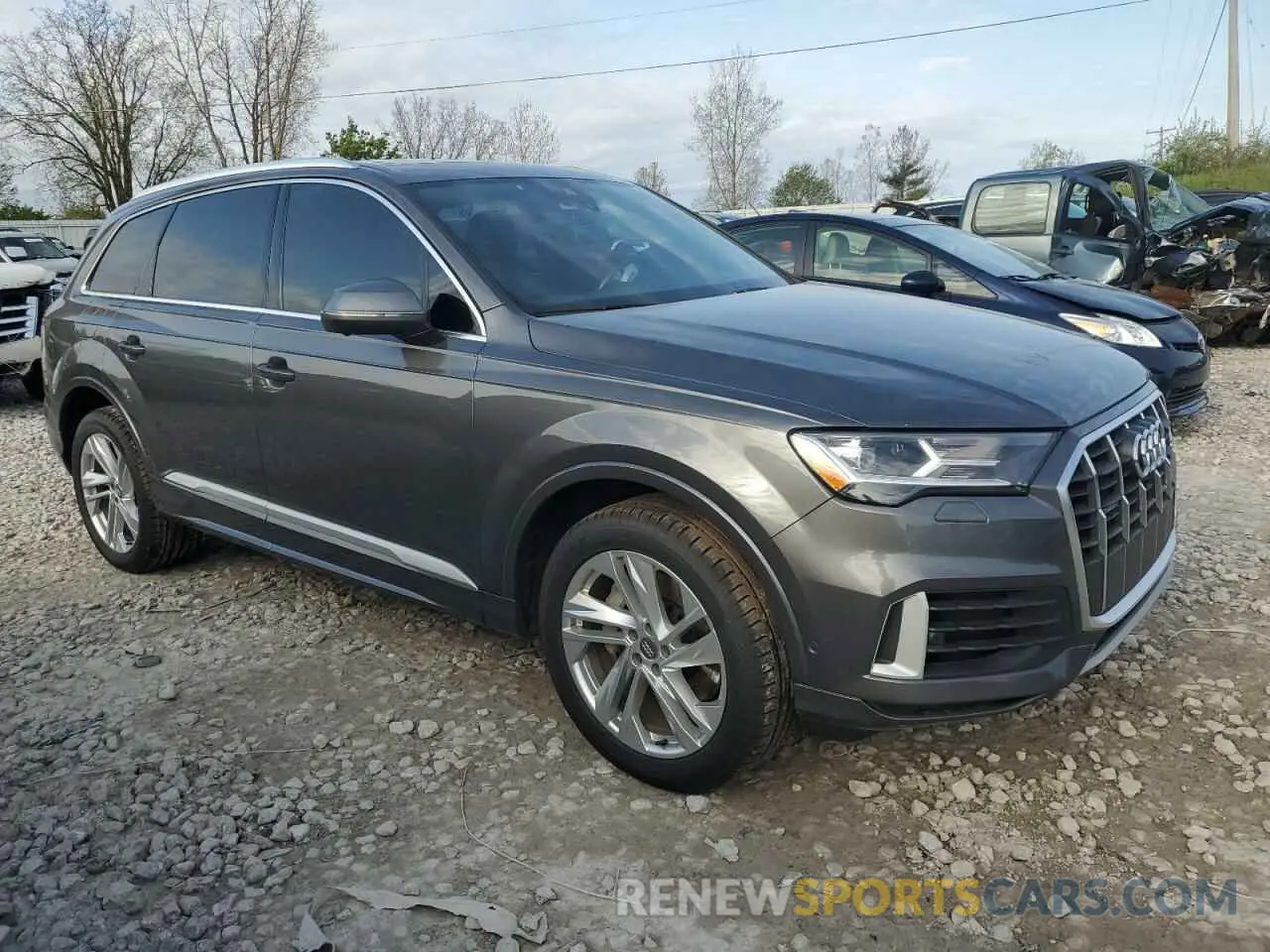 4 Photograph of a damaged car WA1LXAF75LD003051 AUDI Q7 2020