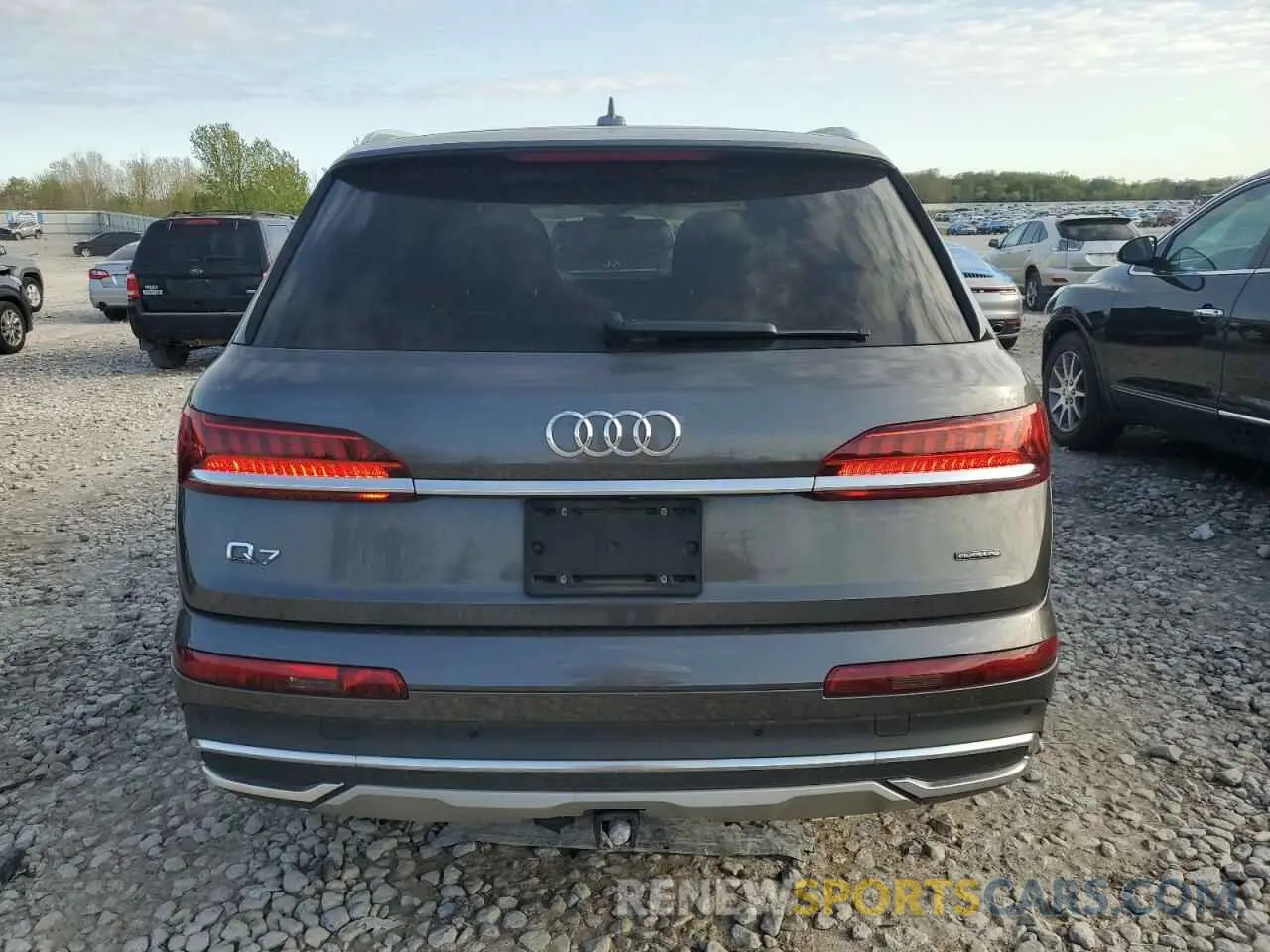 6 Photograph of a damaged car WA1LXAF75LD003051 AUDI Q7 2020