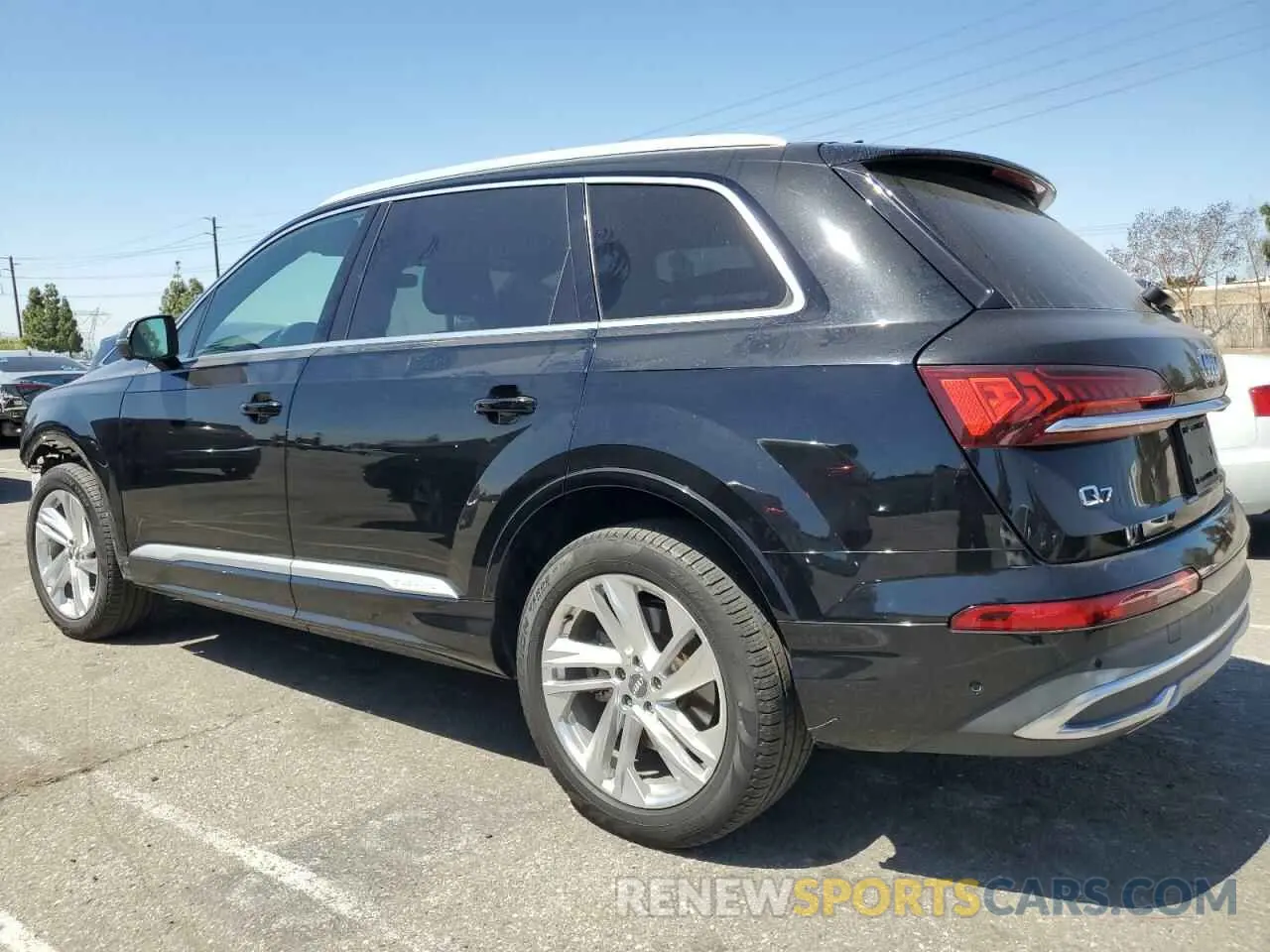 2 Photograph of a damaged car WA1LXAF75LD006869 AUDI Q7 2020