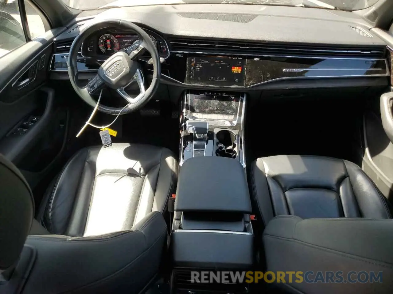 8 Photograph of a damaged car WA1LXAF75LD006869 AUDI Q7 2020