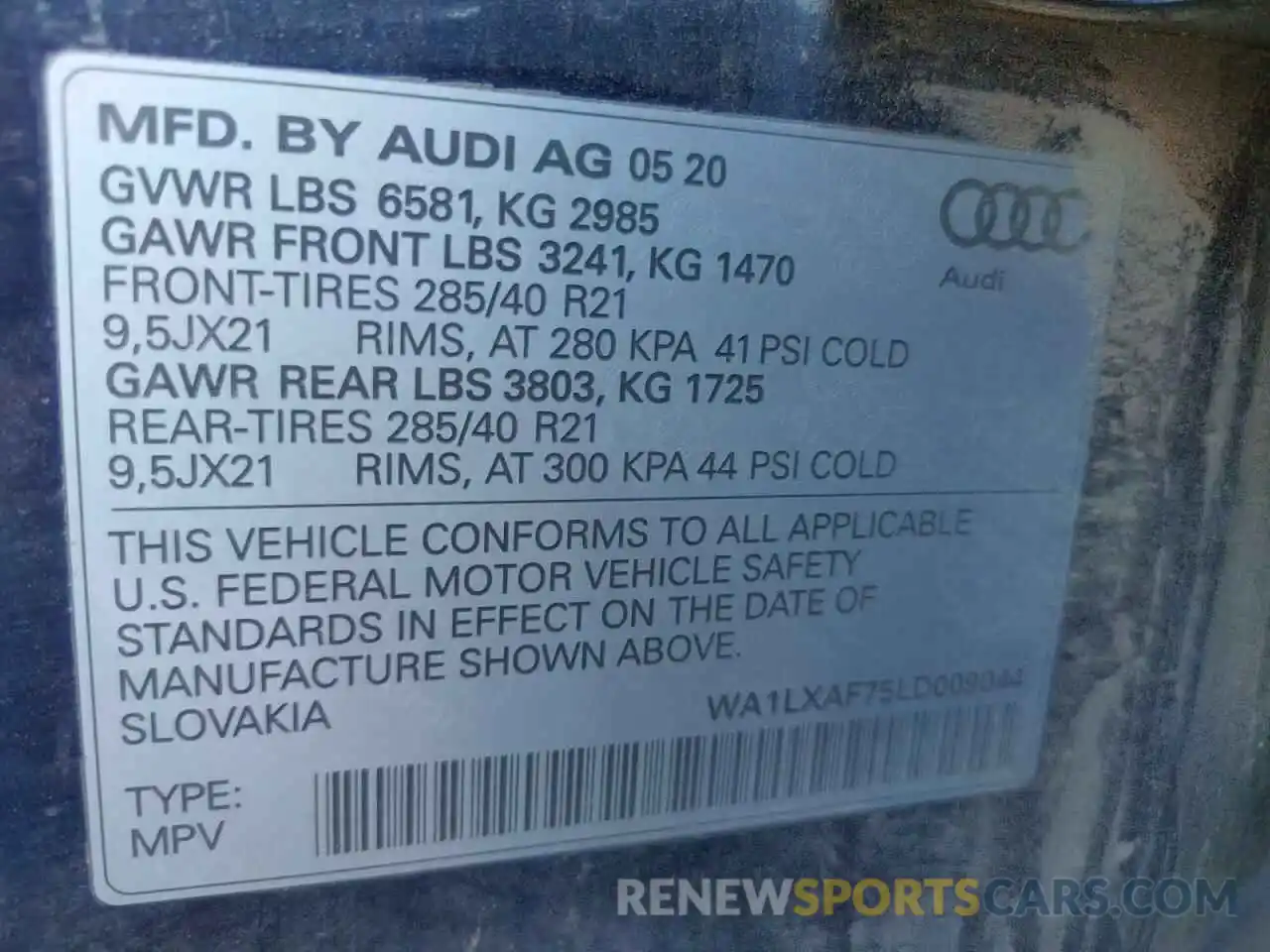 13 Photograph of a damaged car WA1LXAF75LD009044 AUDI Q7 2020