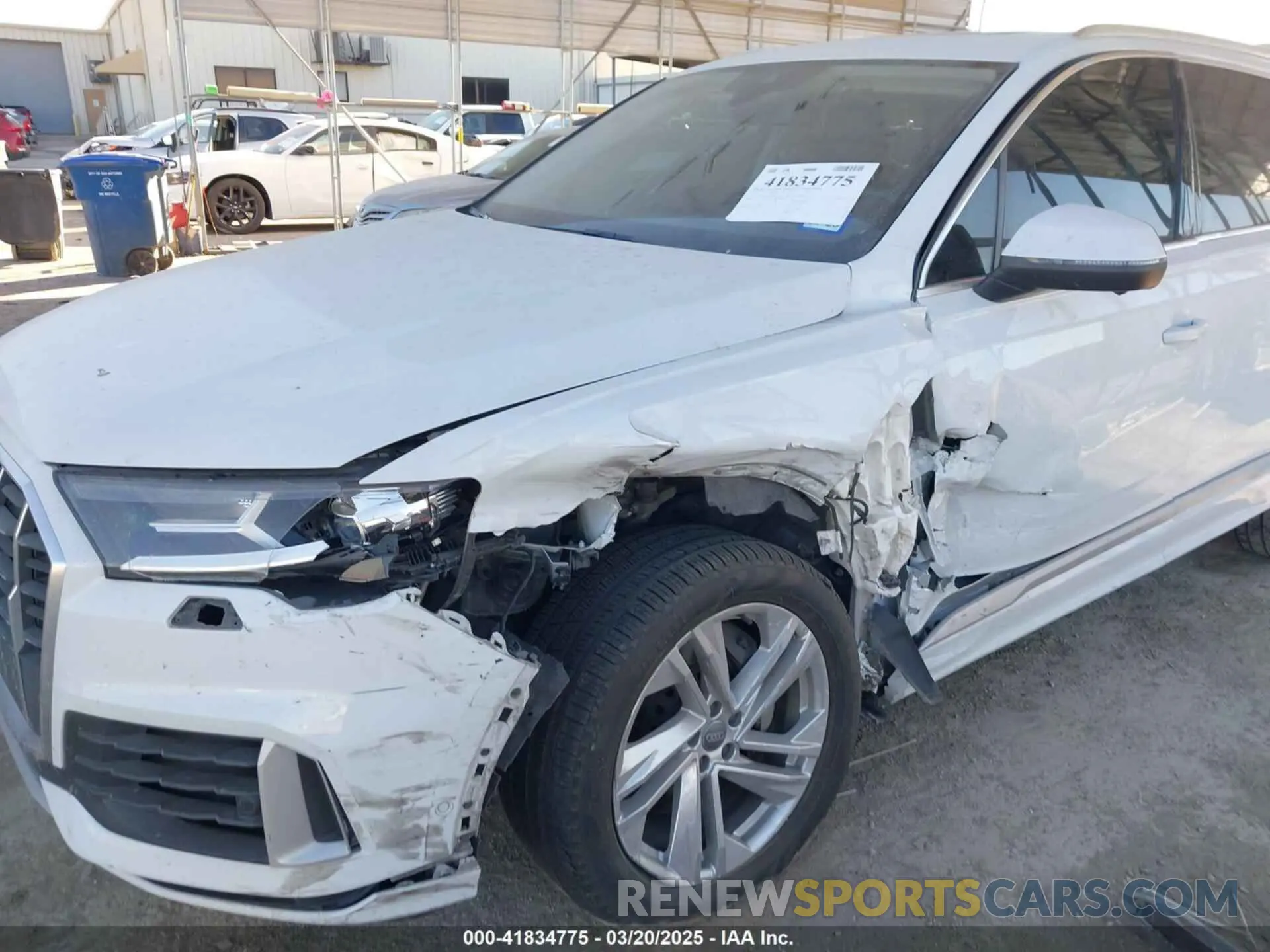 6 Photograph of a damaged car WA1LXAF76LD005911 AUDI Q7 2020
