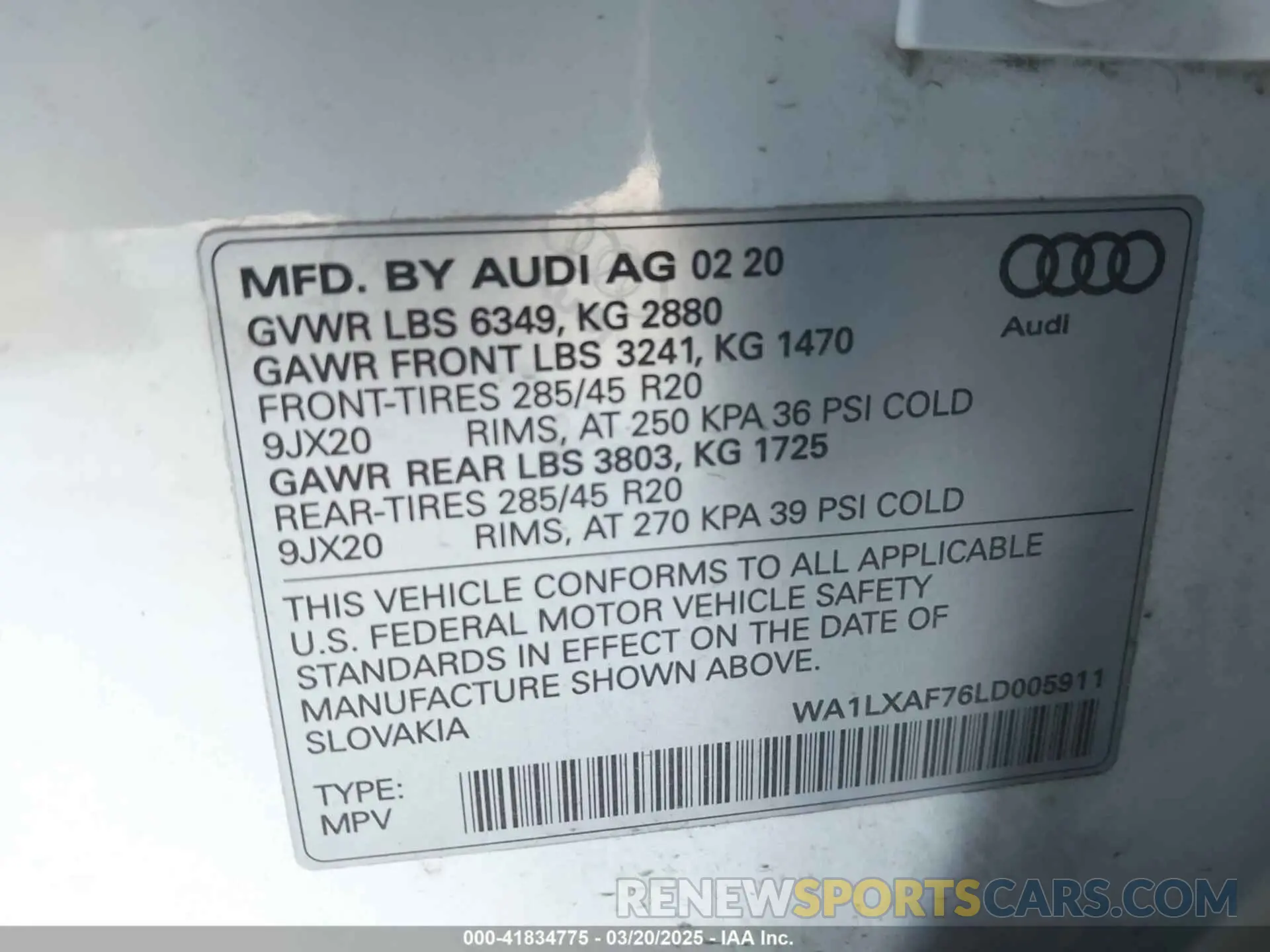 9 Photograph of a damaged car WA1LXAF76LD005911 AUDI Q7 2020