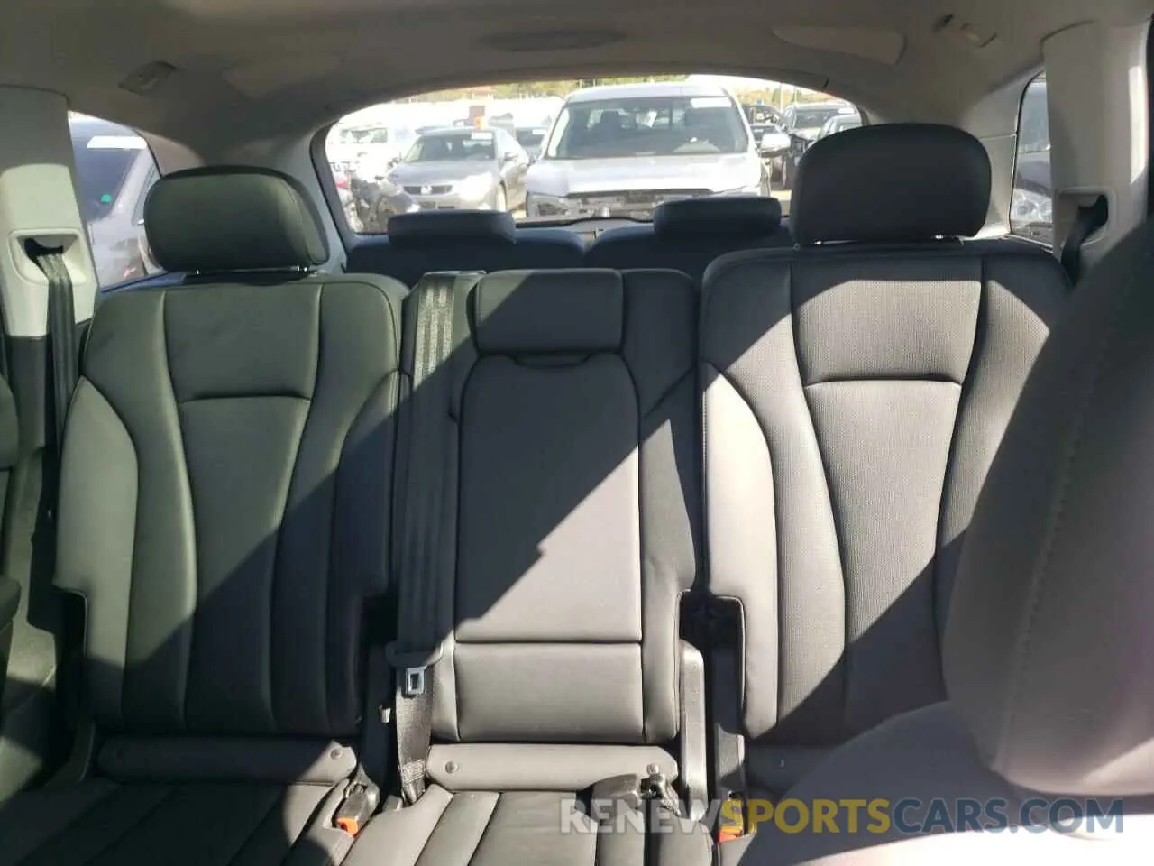 10 Photograph of a damaged car WA1LXAF77LD001317 AUDI Q7 2020