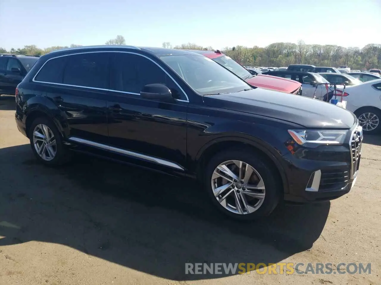 4 Photograph of a damaged car WA1LXAF77LD001317 AUDI Q7 2020