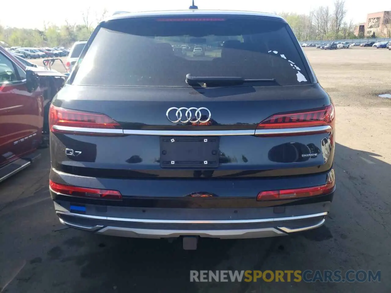 6 Photograph of a damaged car WA1LXAF77LD001317 AUDI Q7 2020