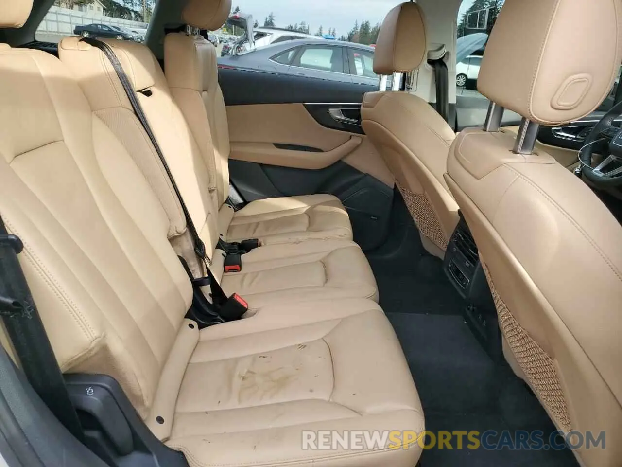 11 Photograph of a damaged car WA1LXAF77LD004976 AUDI Q7 2020