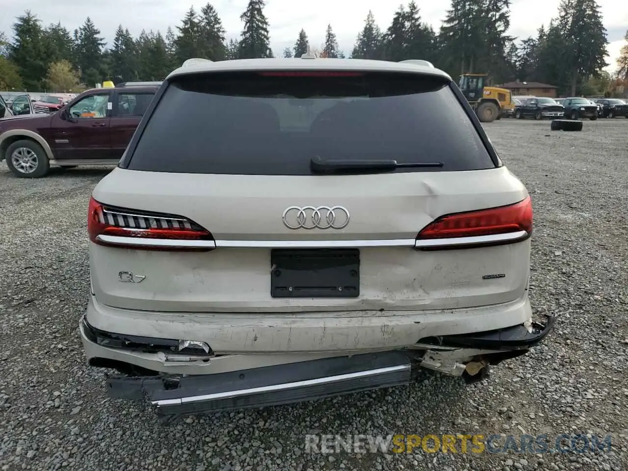 6 Photograph of a damaged car WA1LXAF77LD004976 AUDI Q7 2020