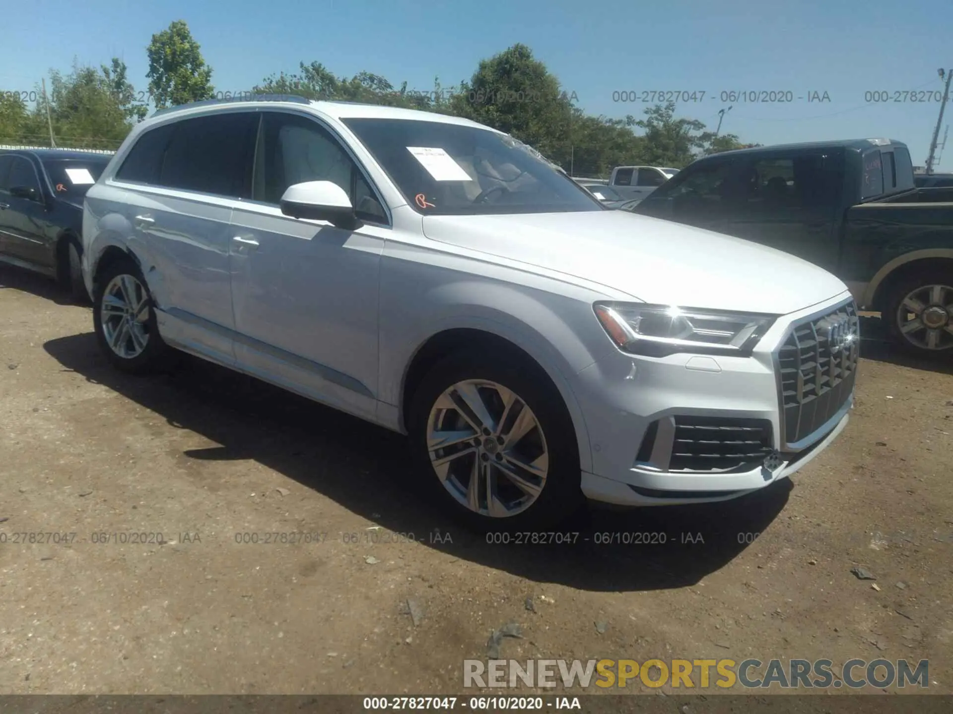 1 Photograph of a damaged car WA1LXAF79LD000444 AUDI Q7 2020