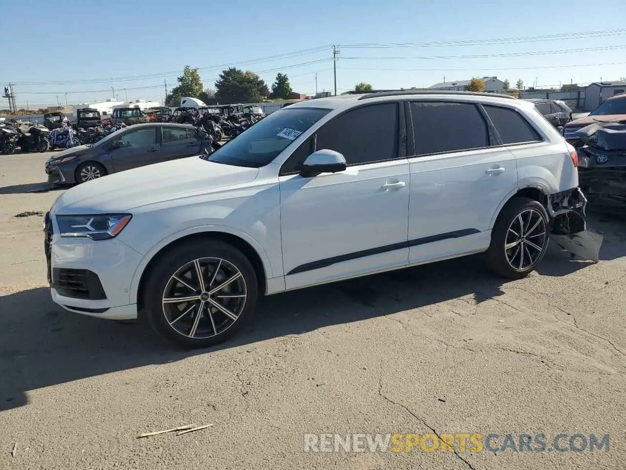 1 Photograph of a damaged car WA1LXAF7XLD000906 AUDI Q7 2020