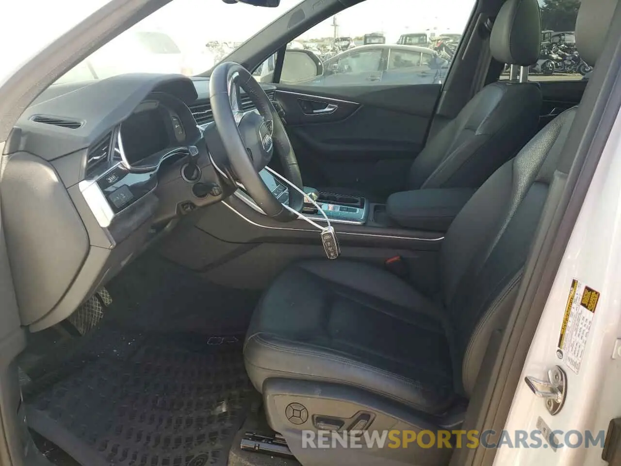 7 Photograph of a damaged car WA1LXAF7XLD000906 AUDI Q7 2020