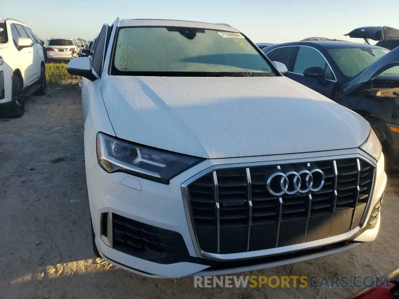 5 Photograph of a damaged car WA1LXAF7XLD001814 AUDI Q7 2020
