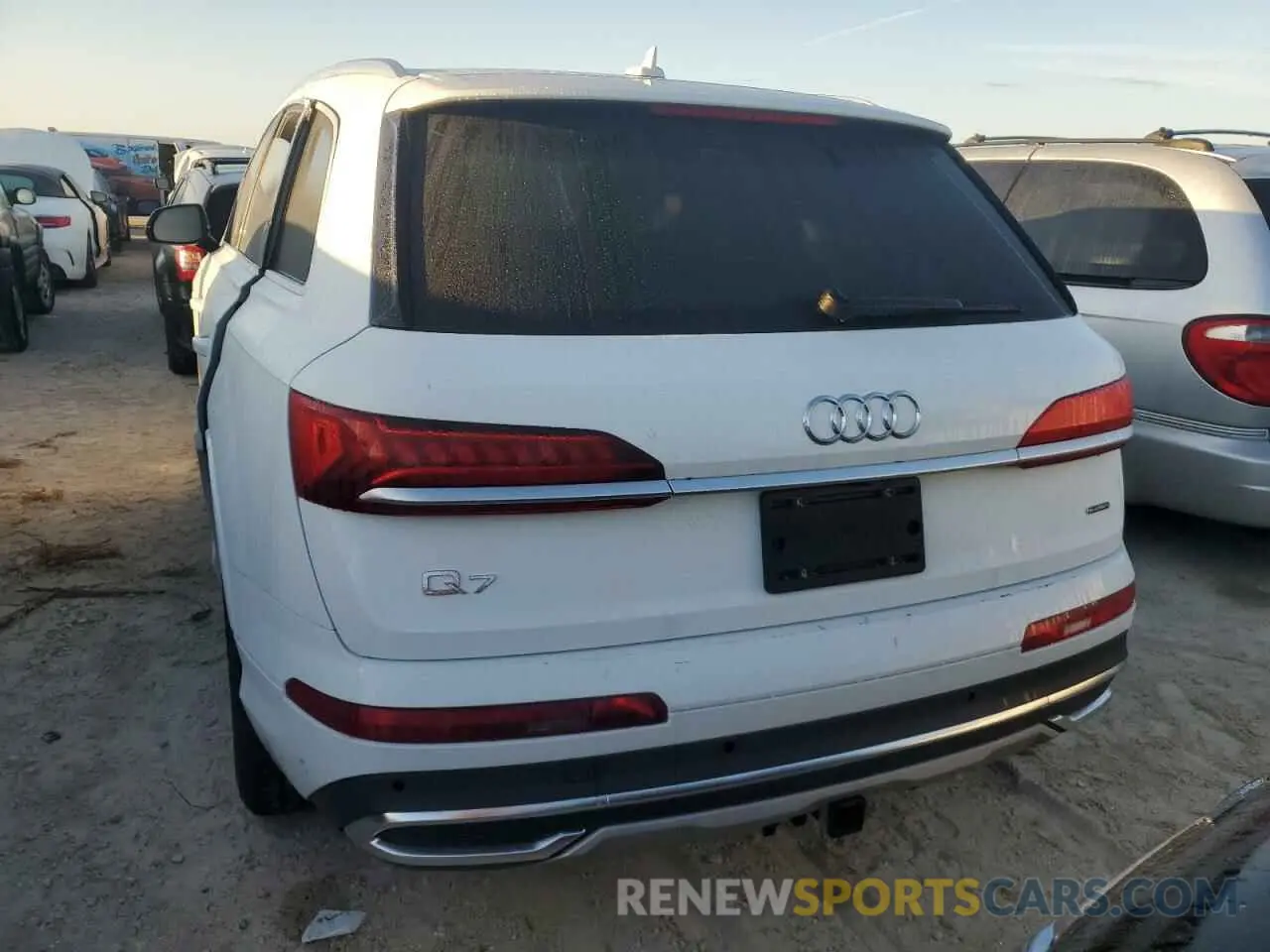 6 Photograph of a damaged car WA1LXAF7XLD001814 AUDI Q7 2020