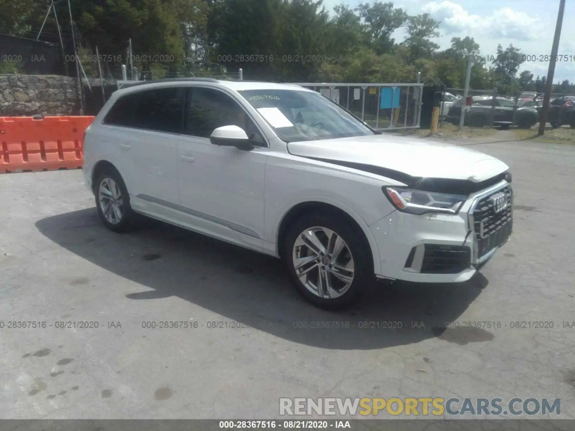 1 Photograph of a damaged car WA1LXAF7XLD002106 AUDI Q7 2020