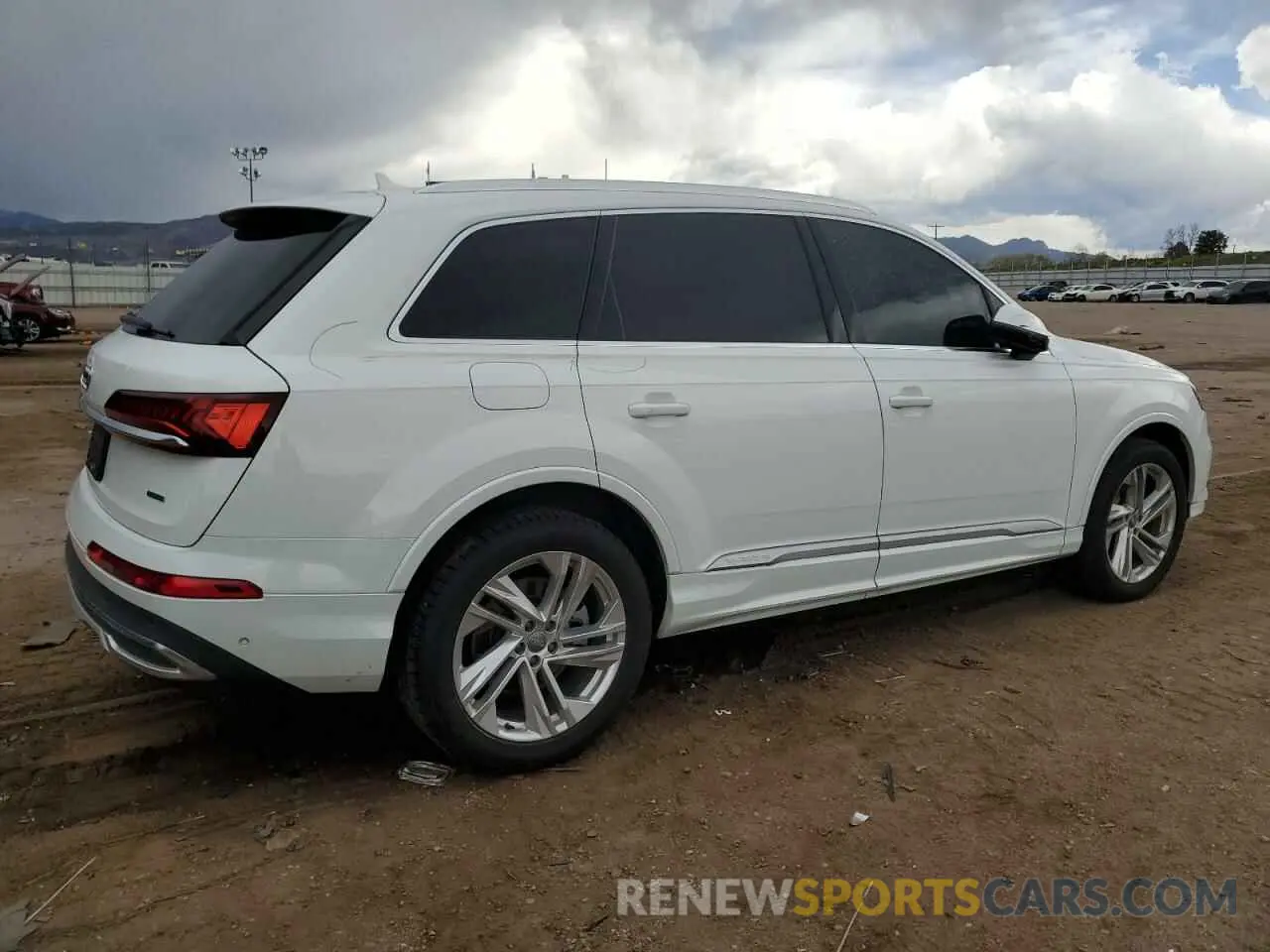 3 Photograph of a damaged car WA1LXAF7XLD003269 AUDI Q7 2020