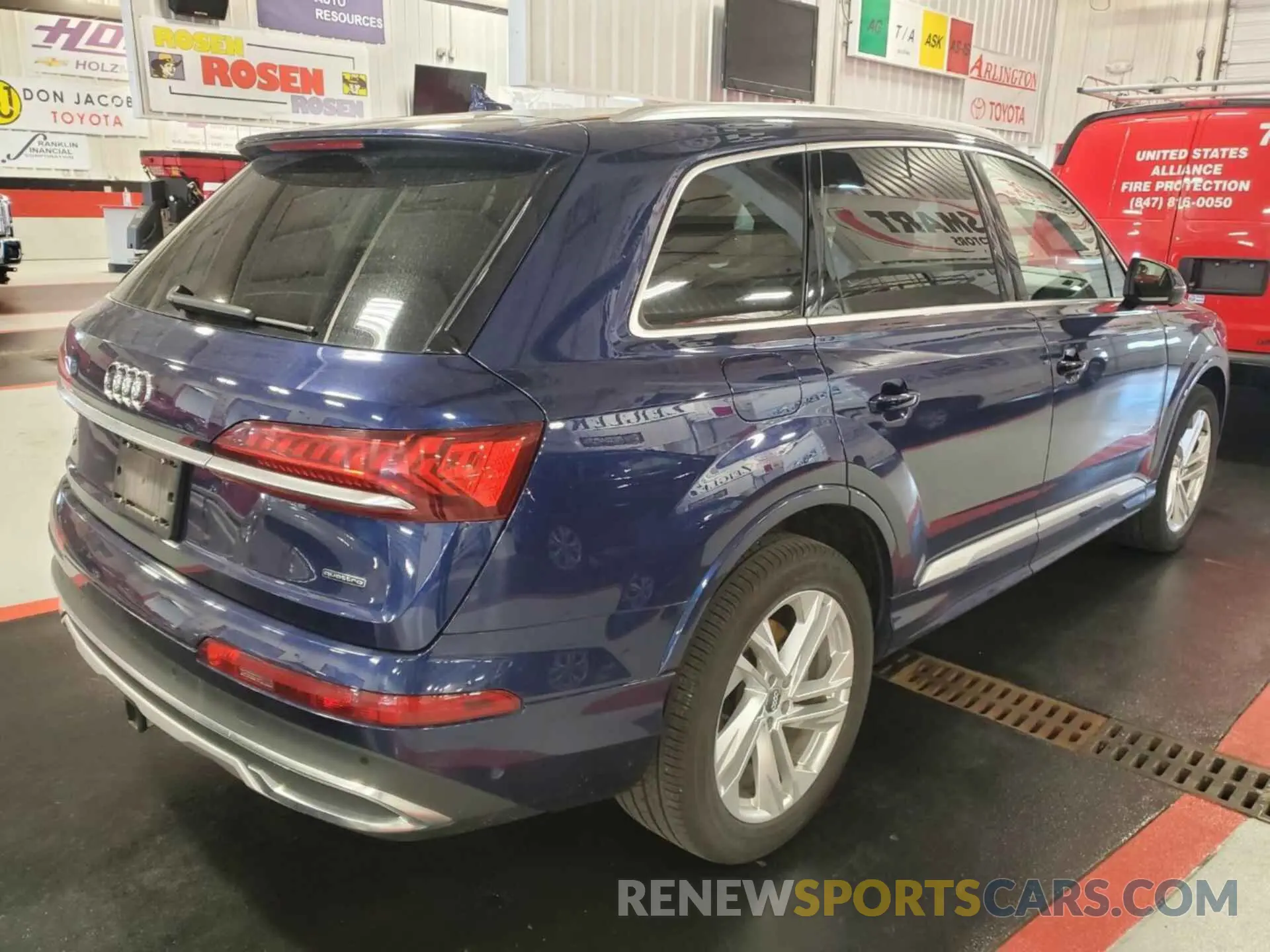 10 Photograph of a damaged car WA1LXBF7XLD004332 AUDI Q7 2020