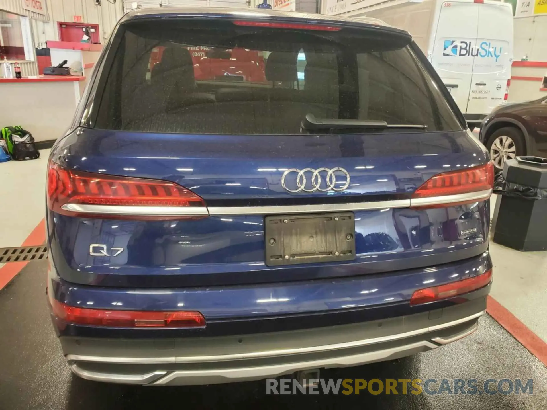 11 Photograph of a damaged car WA1LXBF7XLD004332 AUDI Q7 2020