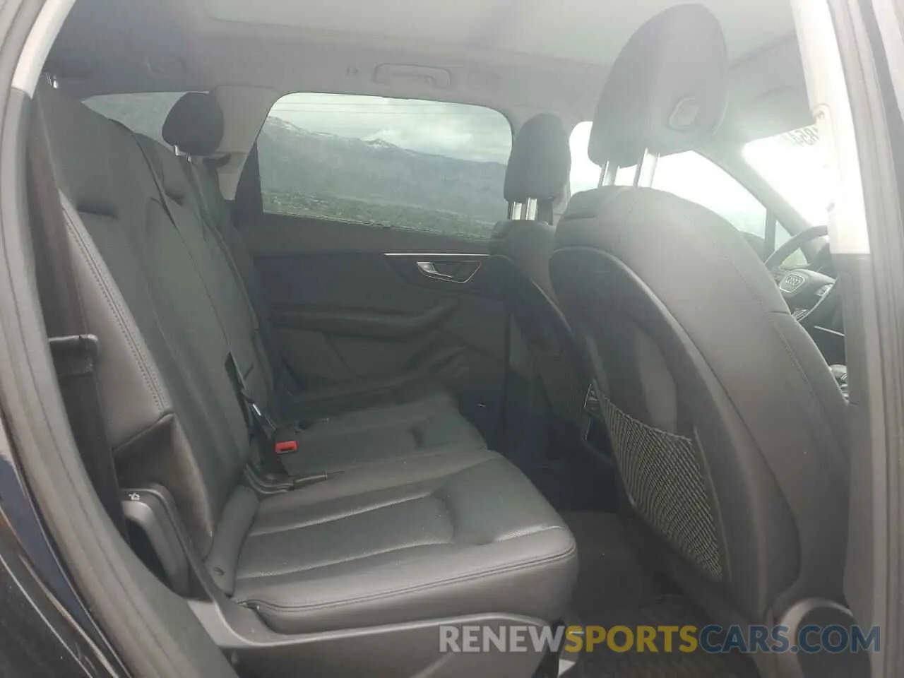 11 Photograph of a damaged car WA1VXAF70LD011731 AUDI Q7 2020