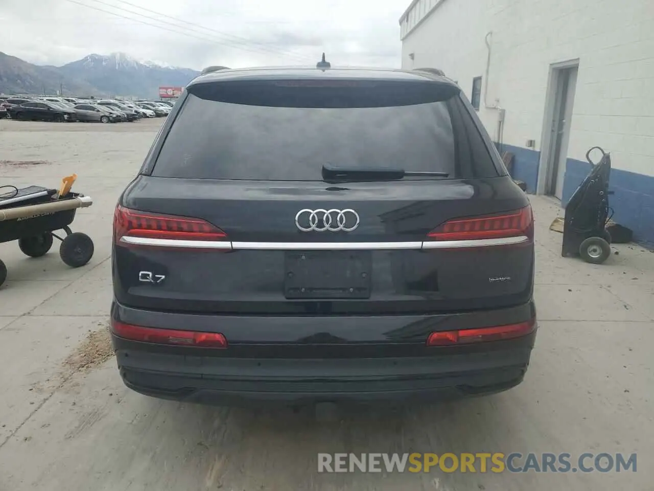 6 Photograph of a damaged car WA1VXAF70LD011731 AUDI Q7 2020