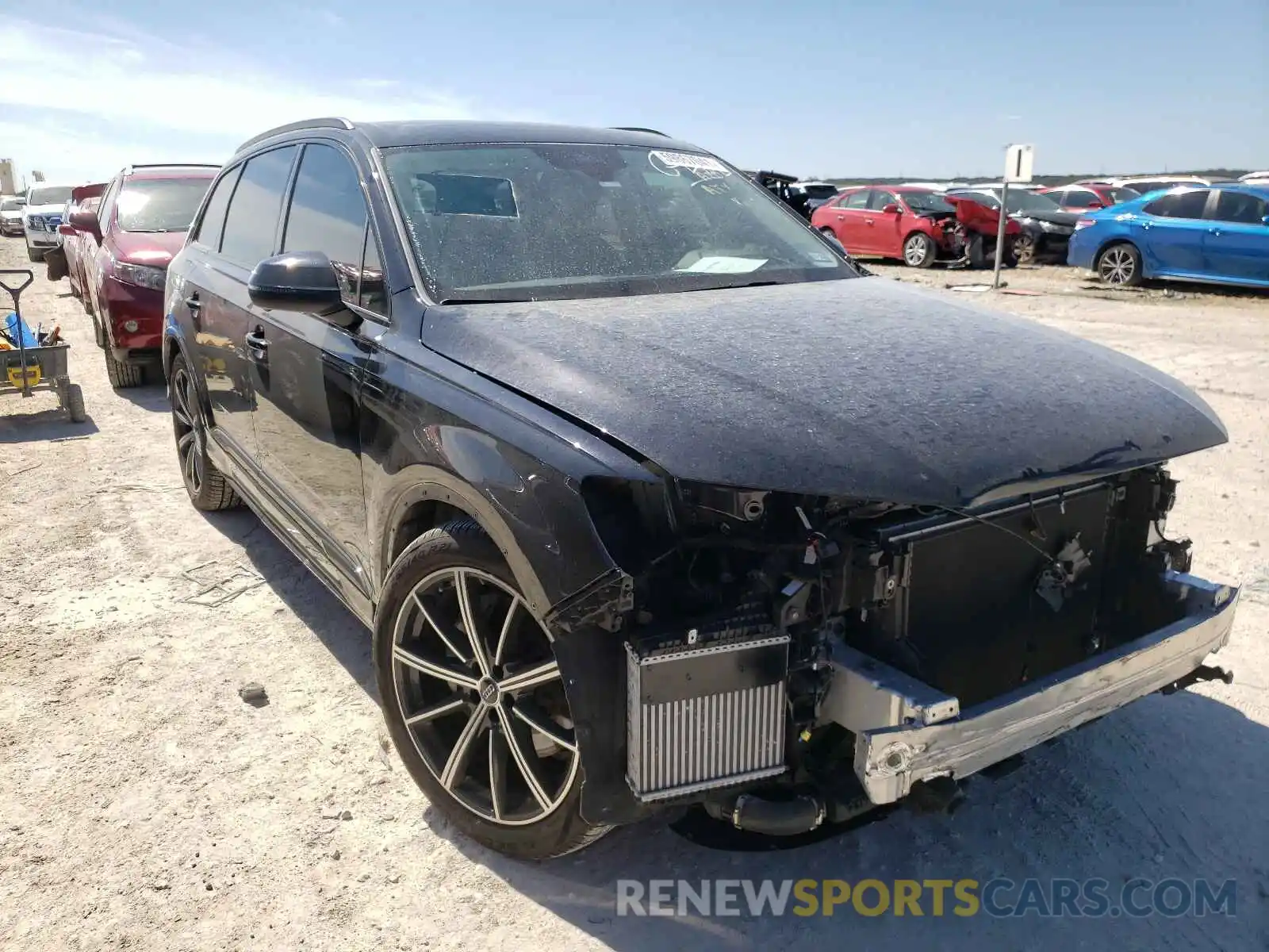 1 Photograph of a damaged car WA1VXAF70LD012037 AUDI Q7 2020