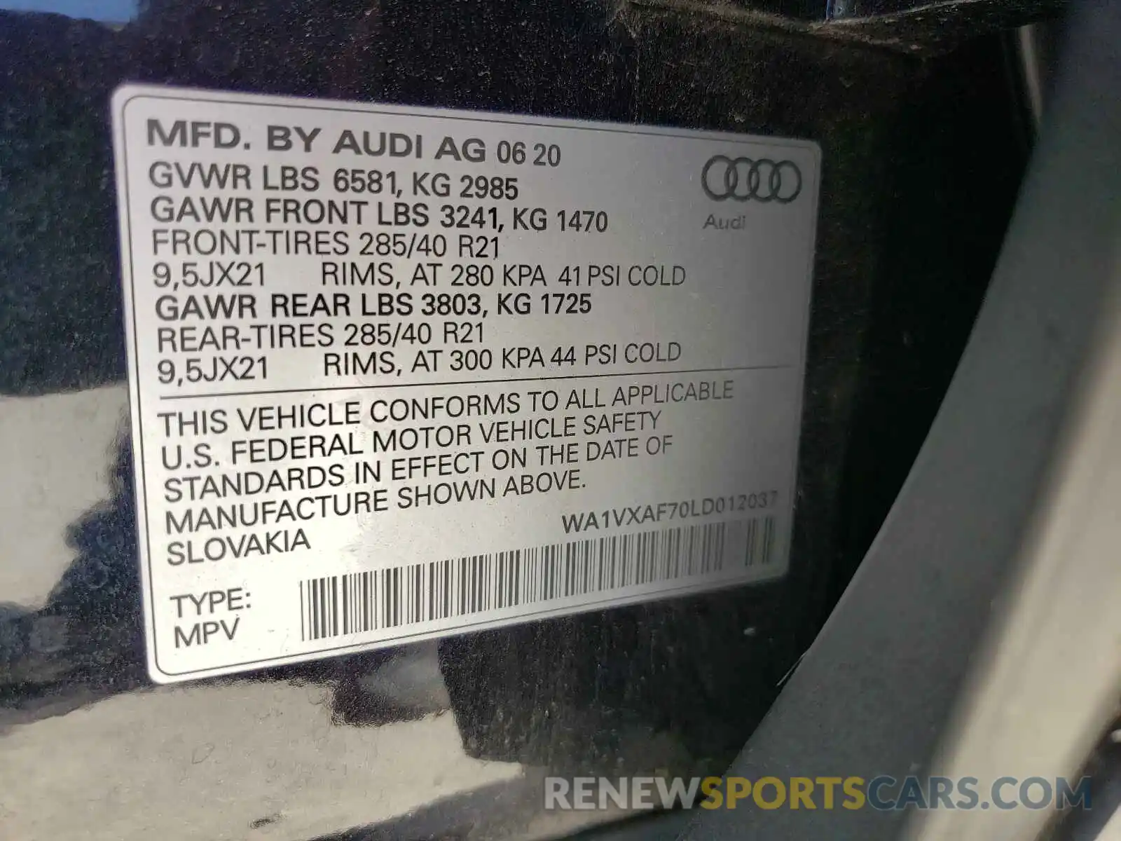 10 Photograph of a damaged car WA1VXAF70LD012037 AUDI Q7 2020