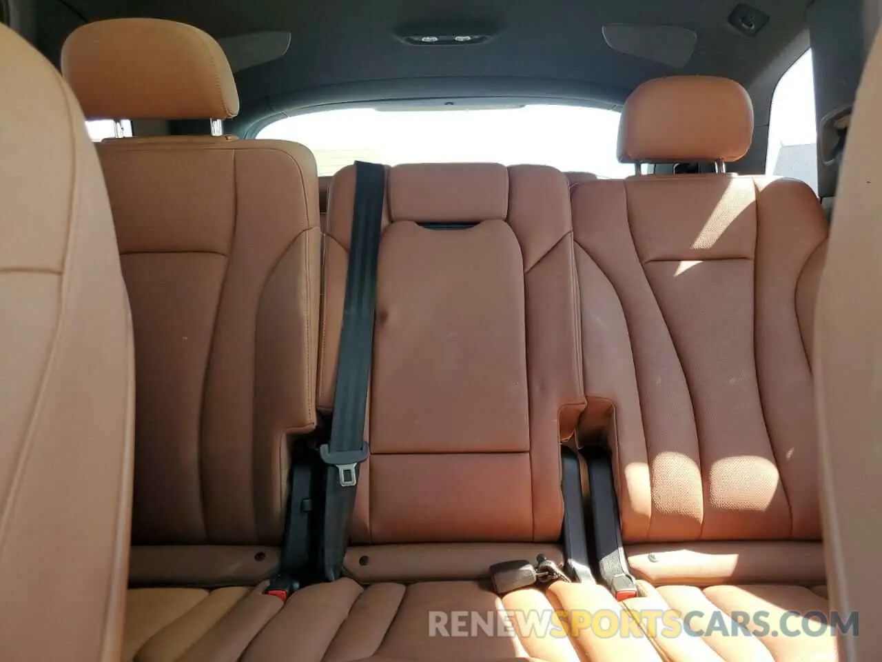 10 Photograph of a damaged car WA1VXAF71LD003878 AUDI Q7 2020