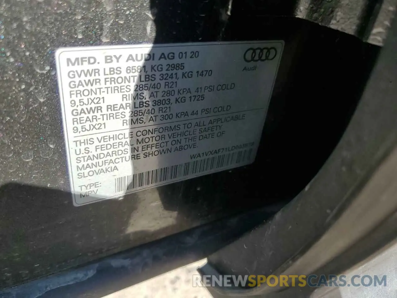 13 Photograph of a damaged car WA1VXAF71LD003878 AUDI Q7 2020