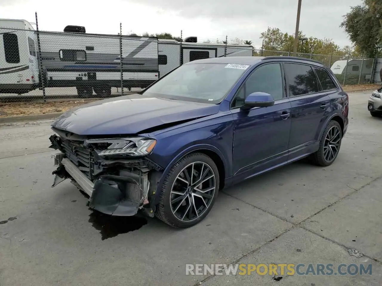 1 Photograph of a damaged car WA1VXAF72LD008104 AUDI Q7 2020