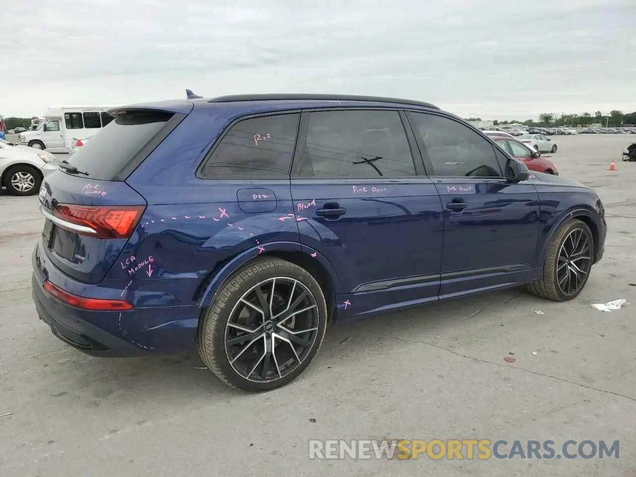 3 Photograph of a damaged car WA1VXAF75LD007965 AUDI Q7 2020