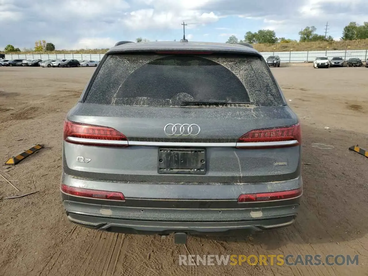6 Photograph of a damaged car WA1VXAF76LD013385 AUDI Q7 2020