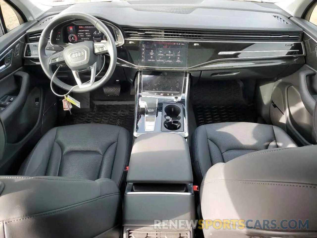 8 Photograph of a damaged car WA1VXAF76LD013385 AUDI Q7 2020