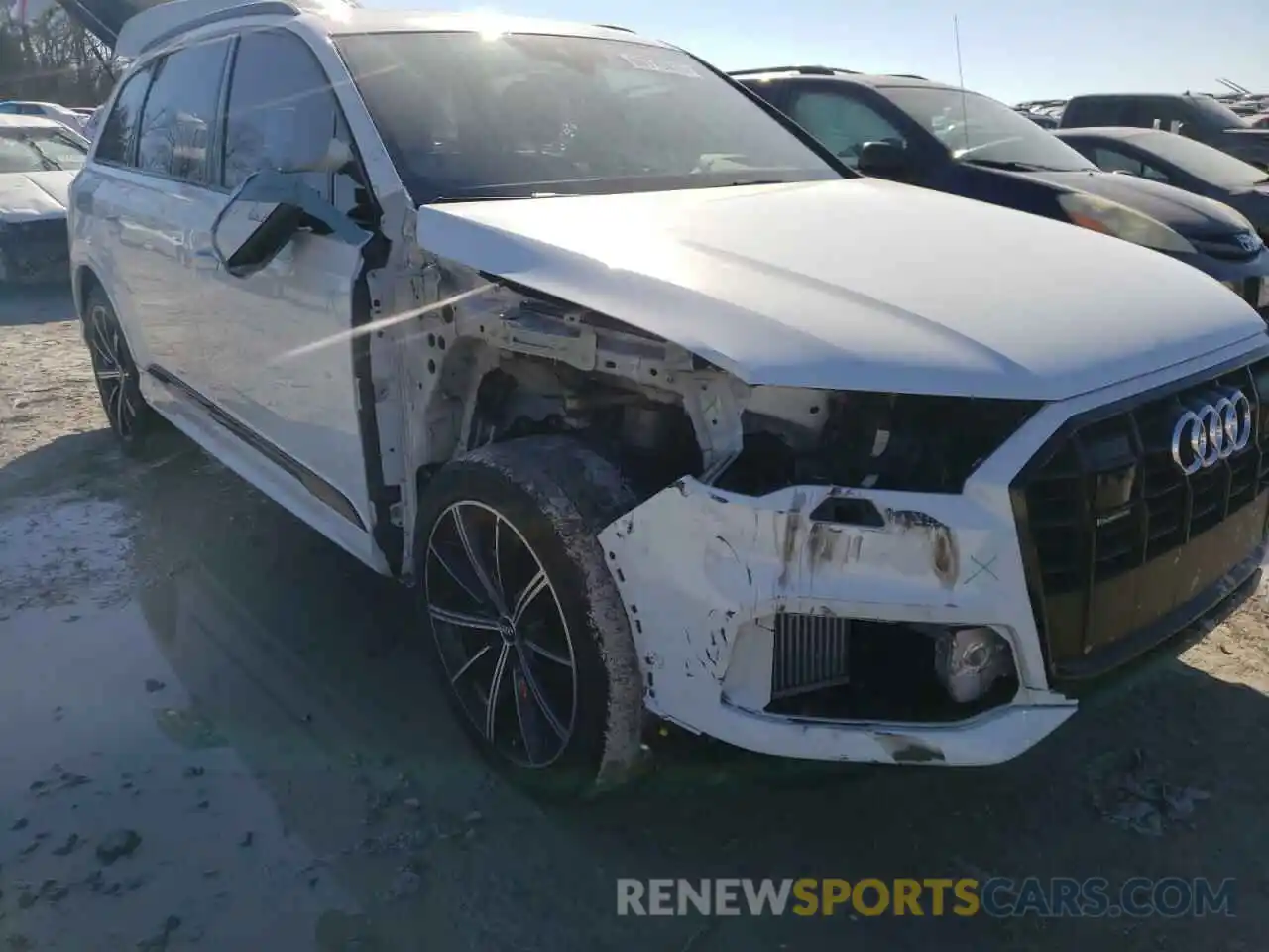 1 Photograph of a damaged car WA1VXAF77LD012942 AUDI Q7 2020