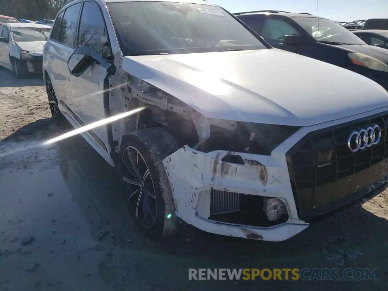 9 Photograph of a damaged car WA1VXAF77LD012942 AUDI Q7 2020