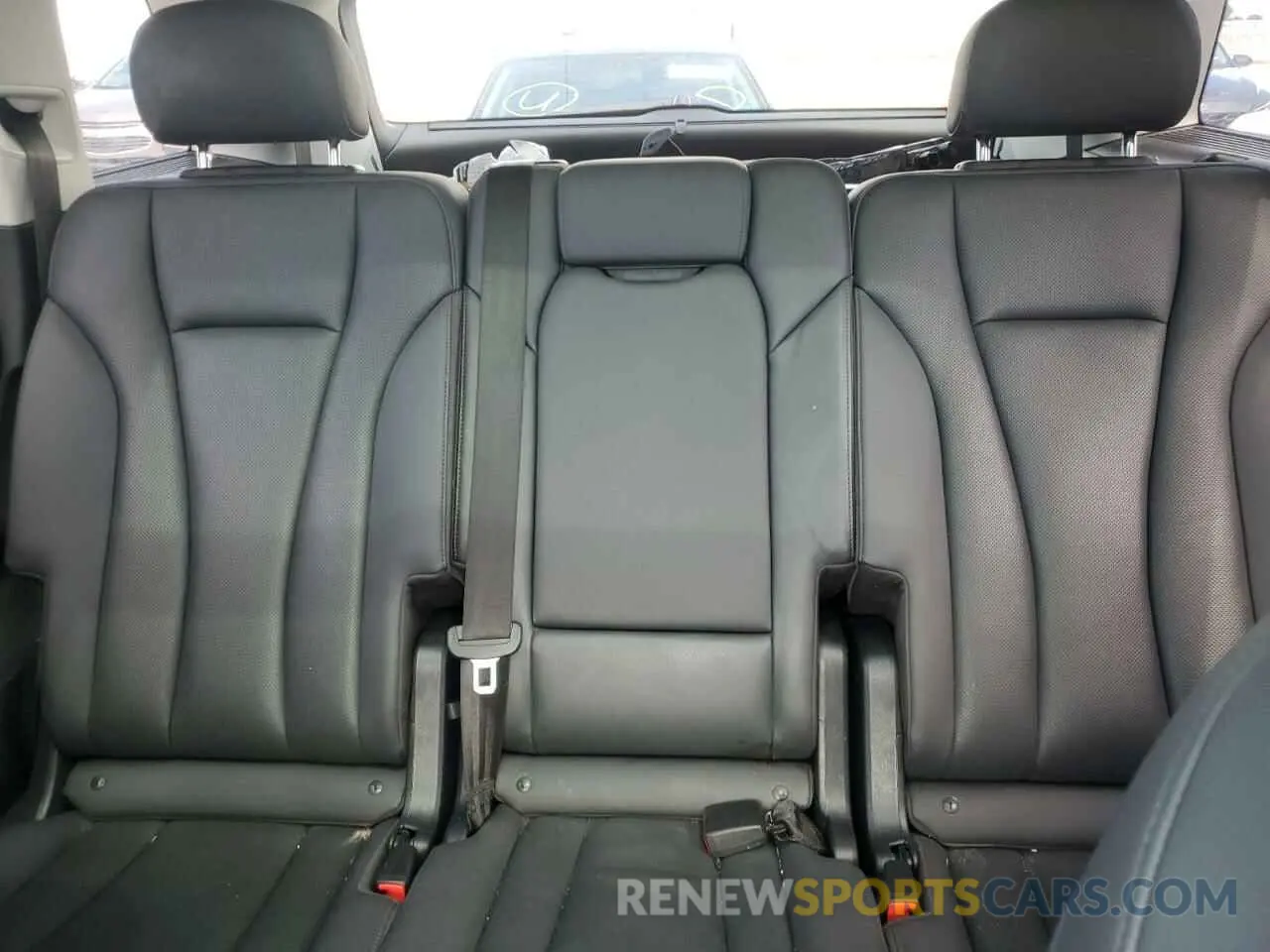10 Photograph of a damaged car WA1VXAF79LD001263 AUDI Q7 2020