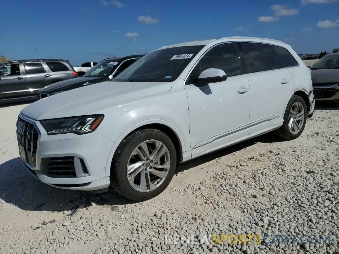 1 Photograph of a damaged car WA1VXAF79LD008004 AUDI Q7 2020