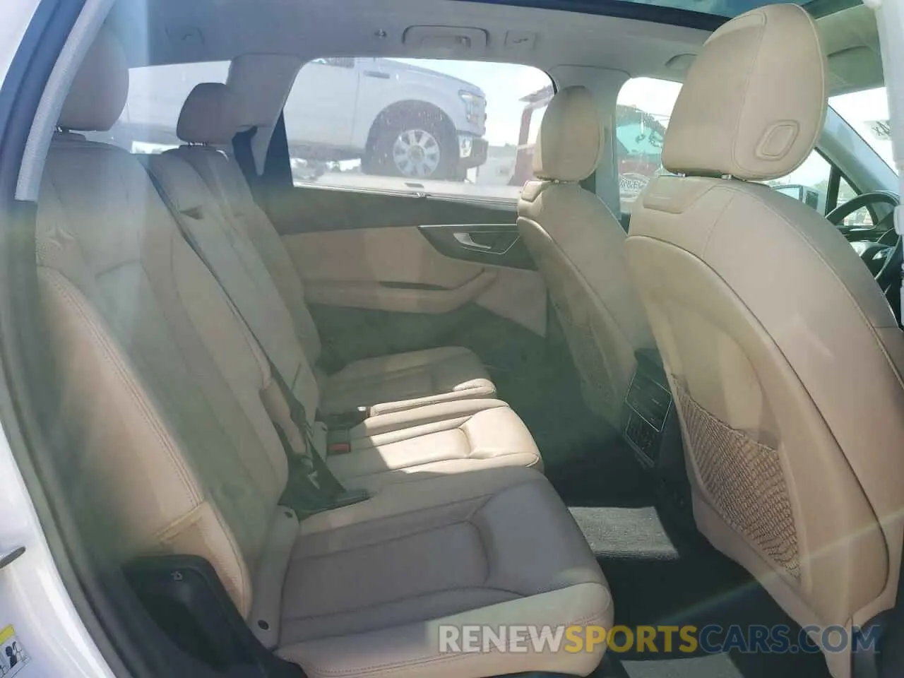 11 Photograph of a damaged car WA1VXAF79LD008004 AUDI Q7 2020