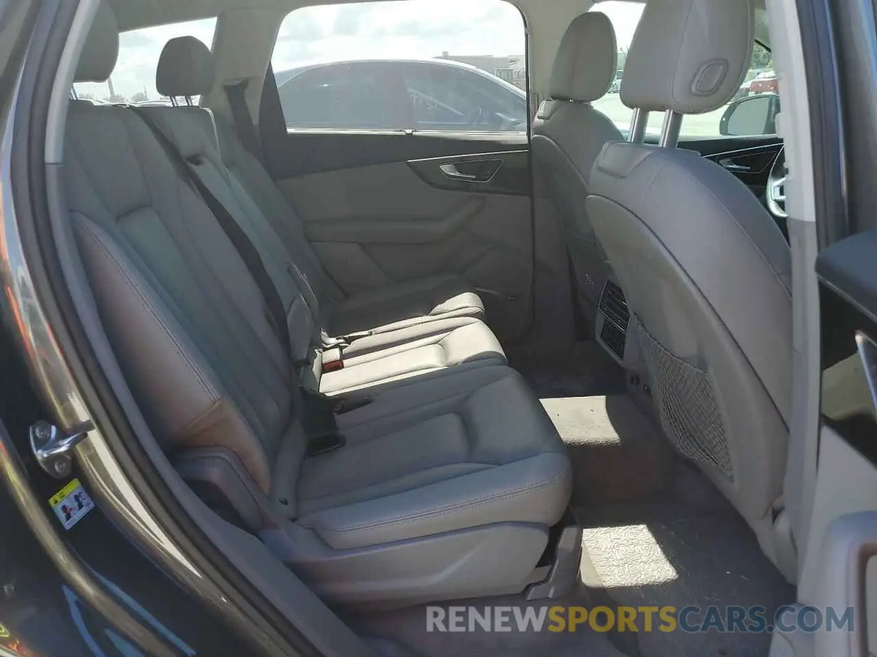11 Photograph of a damaged car WA1VXBF75LD005249 AUDI Q7 2020