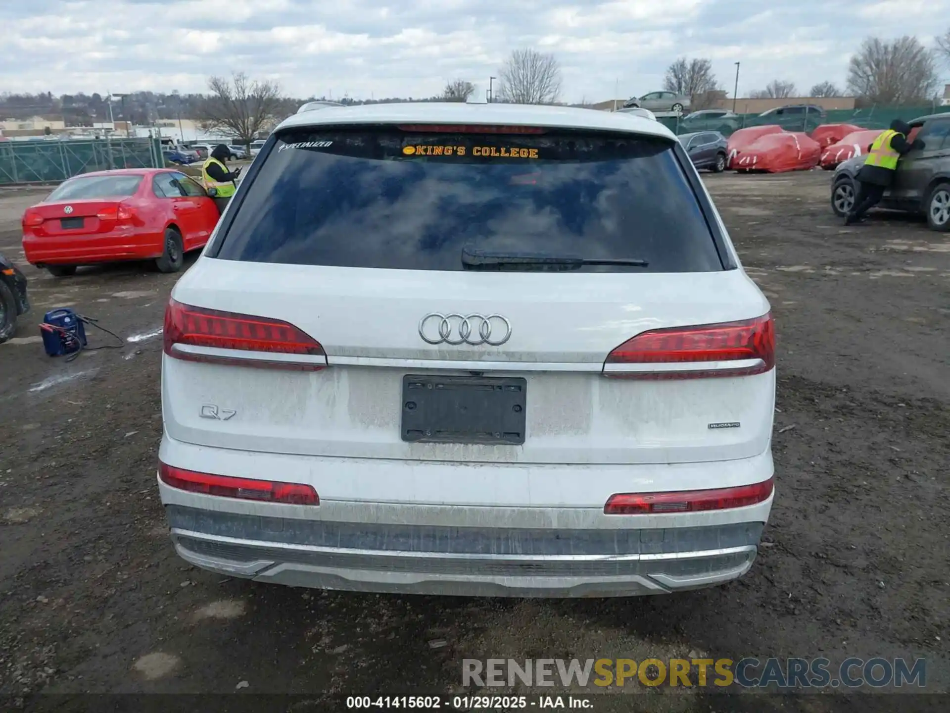 16 Photograph of a damaged car WA1AJAF71MD022769 AUDI Q7 2021