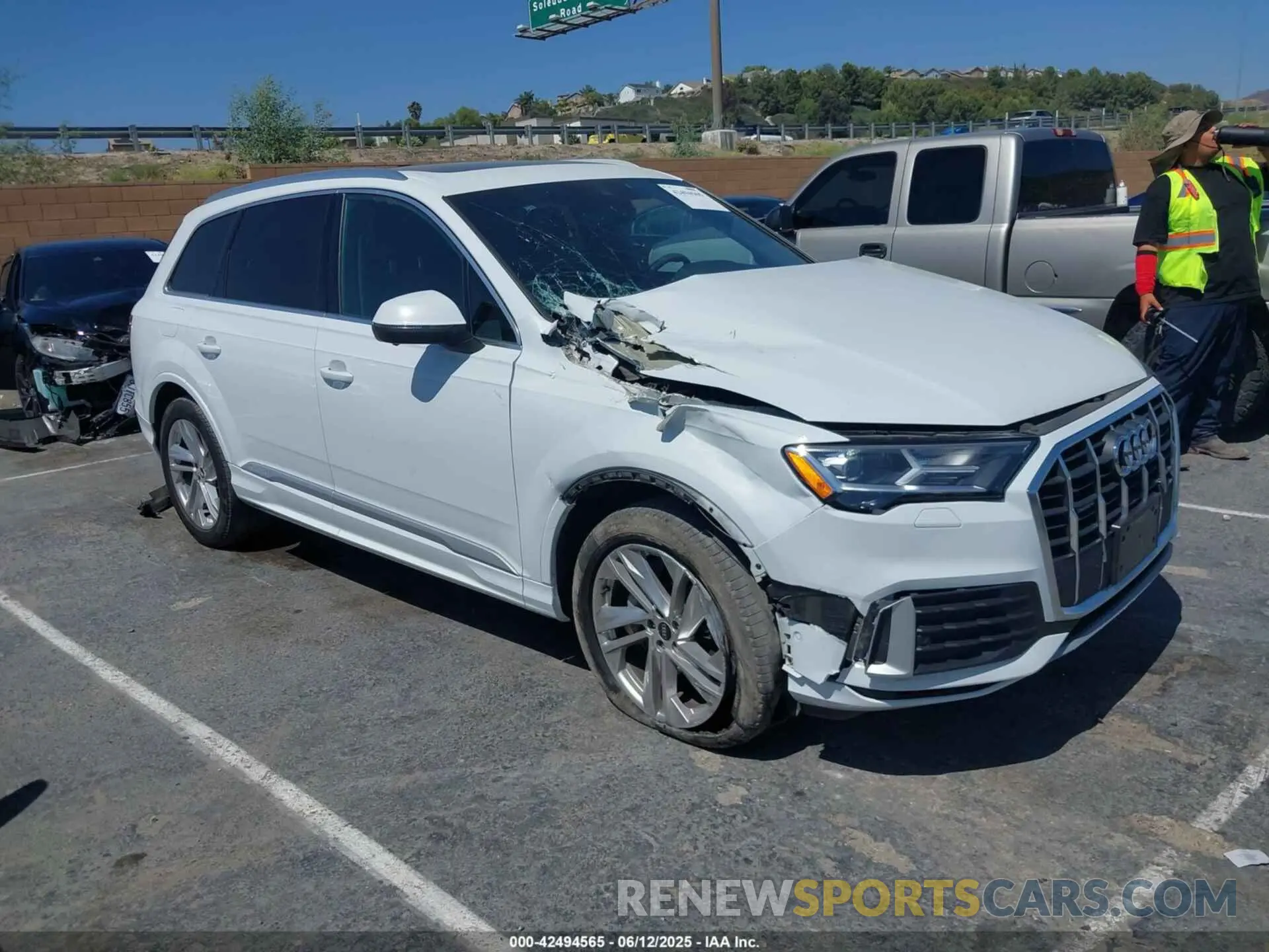 1 Photograph of a damaged car WA1AJAF72MD019010 AUDI Q7 2021