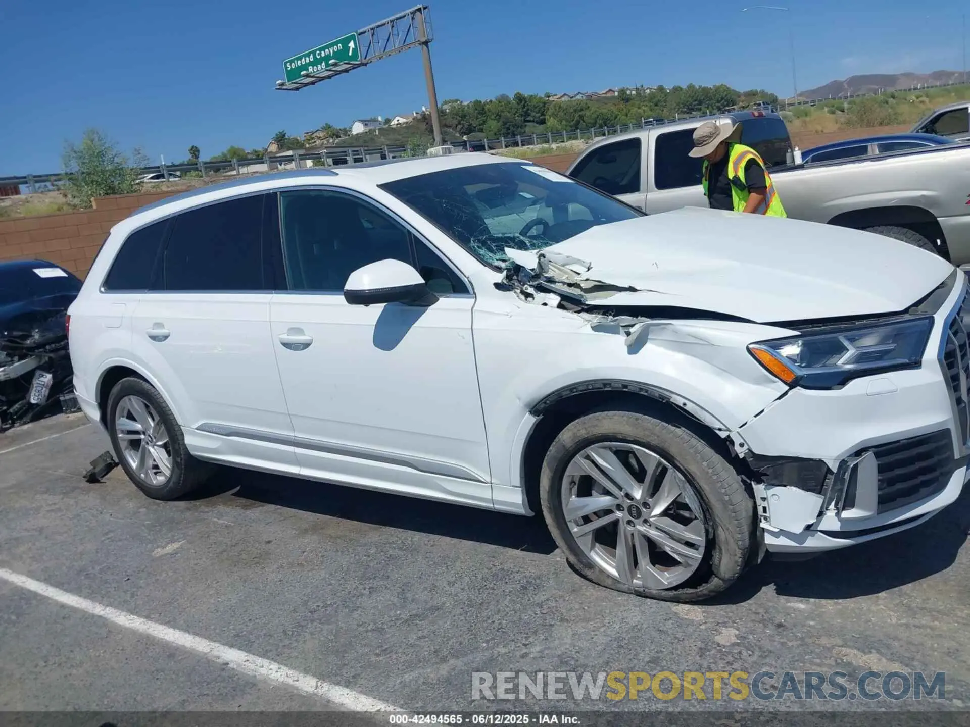 13 Photograph of a damaged car WA1AJAF72MD019010 AUDI Q7 2021