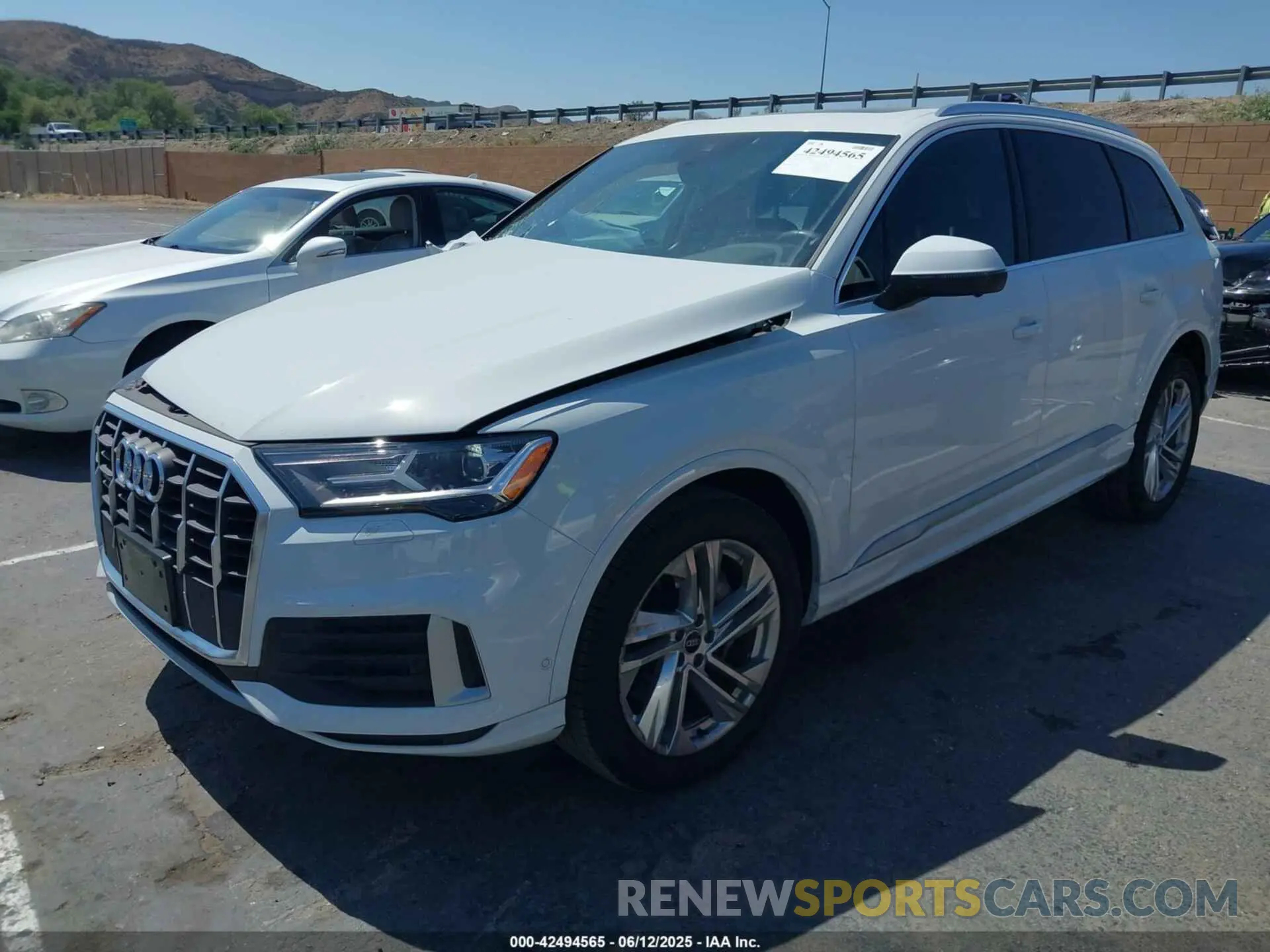 2 Photograph of a damaged car WA1AJAF72MD019010 AUDI Q7 2021
