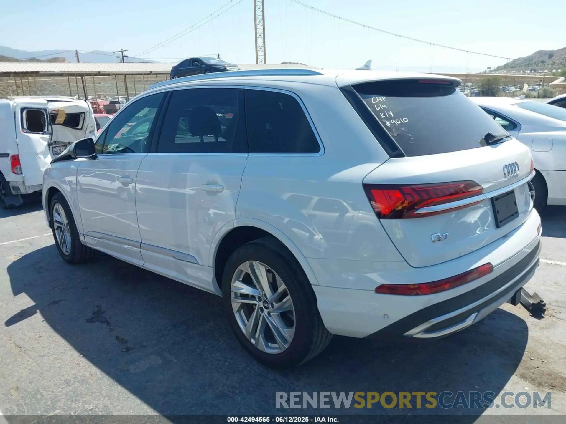 3 Photograph of a damaged car WA1AJAF72MD019010 AUDI Q7 2021