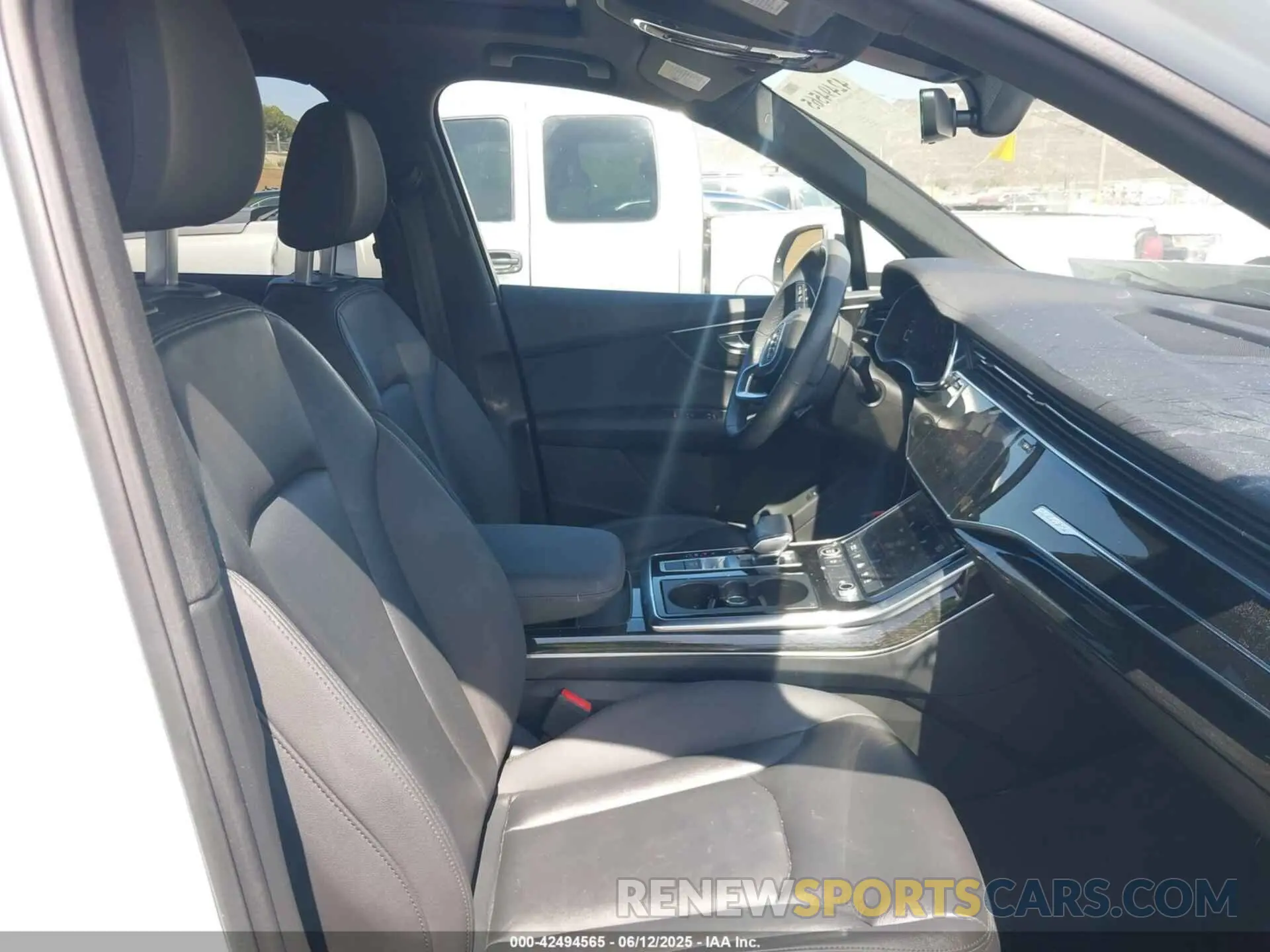 5 Photograph of a damaged car WA1AJAF72MD019010 AUDI Q7 2021