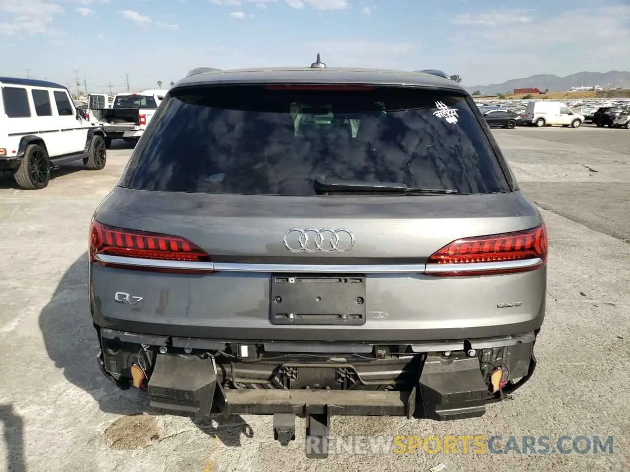 6 Photograph of a damaged car WA1AJAF74MD000183 AUDI Q7 2021
