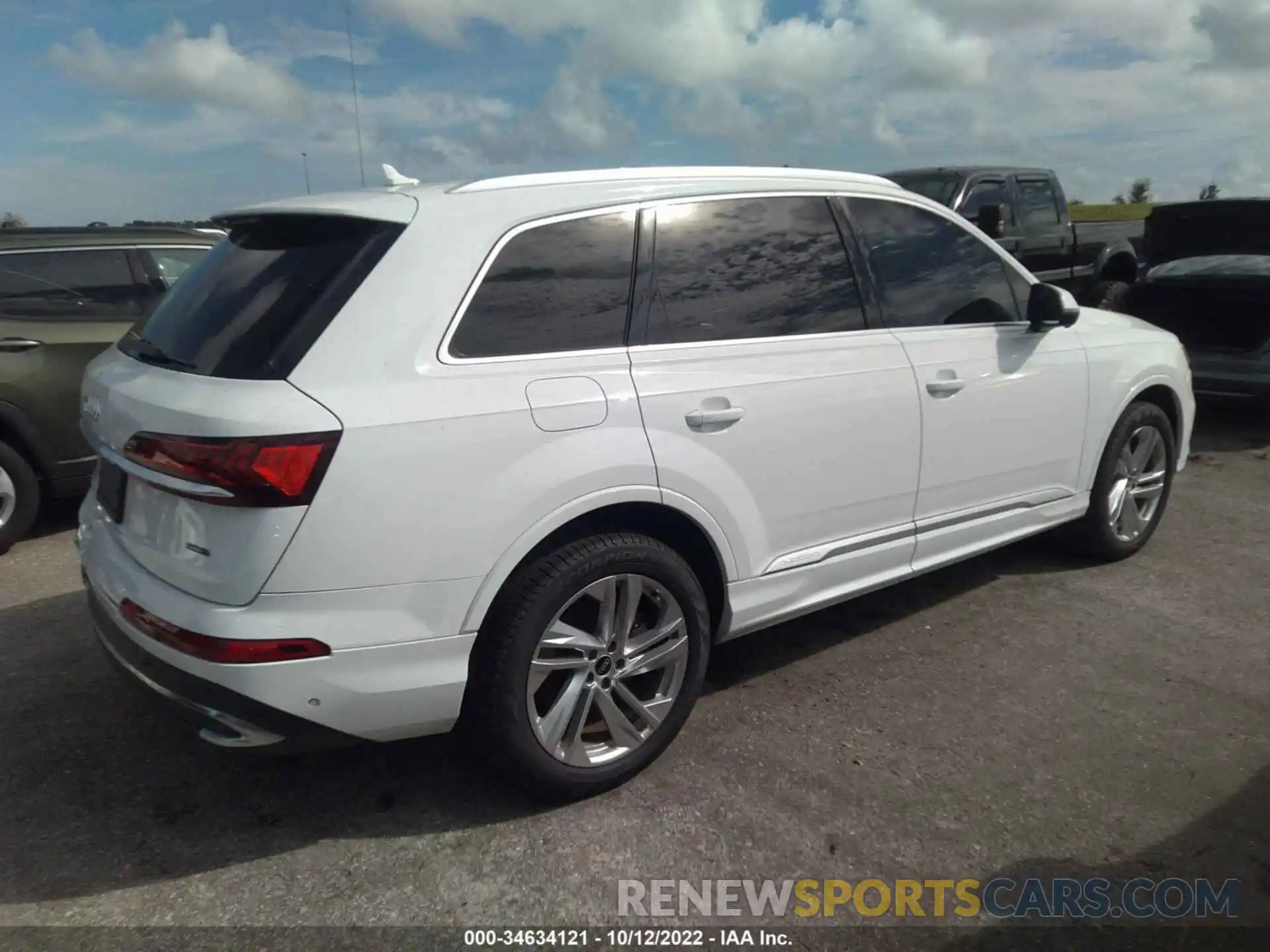 4 Photograph of a damaged car WA1AJAF74MD025813 AUDI Q7 2021